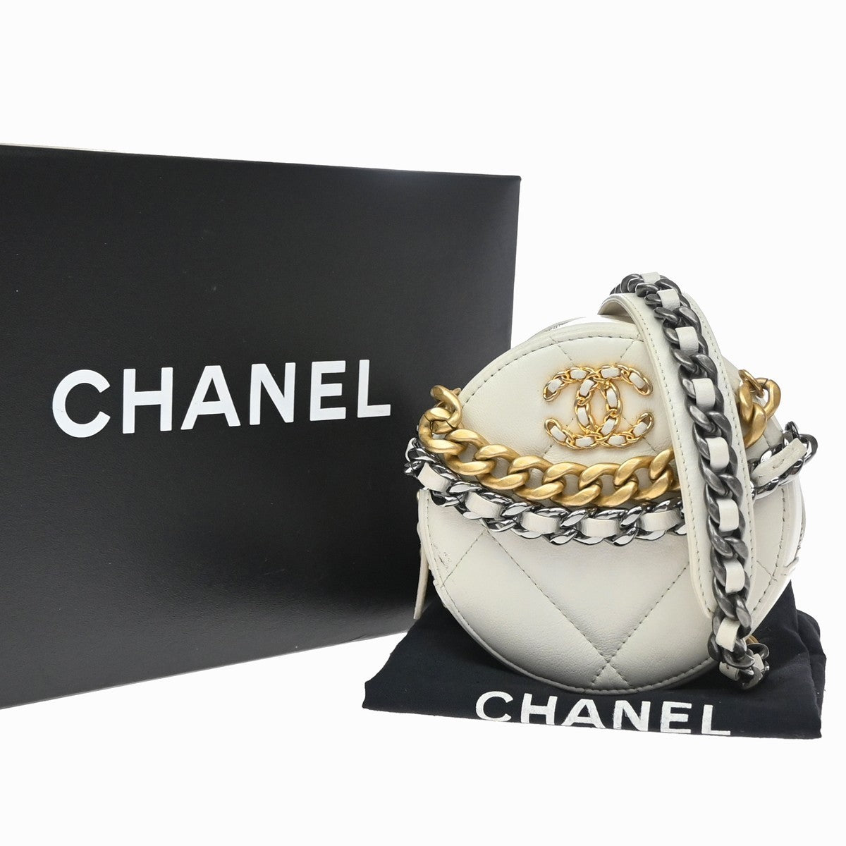 Chanel Chanel 19 quilted, White, Leather, Clutch
