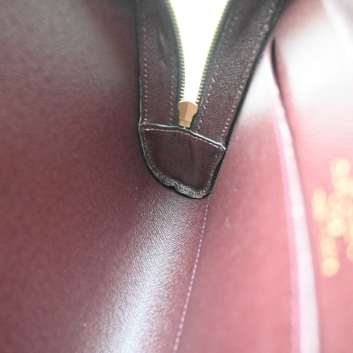 Louis Vuitton Pochette Baikal Clutch Taiga Leather, Burgundy, Leather, Clutch