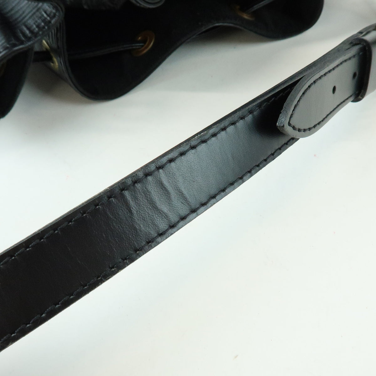 Louis Vuitton Petit Noe Epi Leather, Black, Leather, Handbag