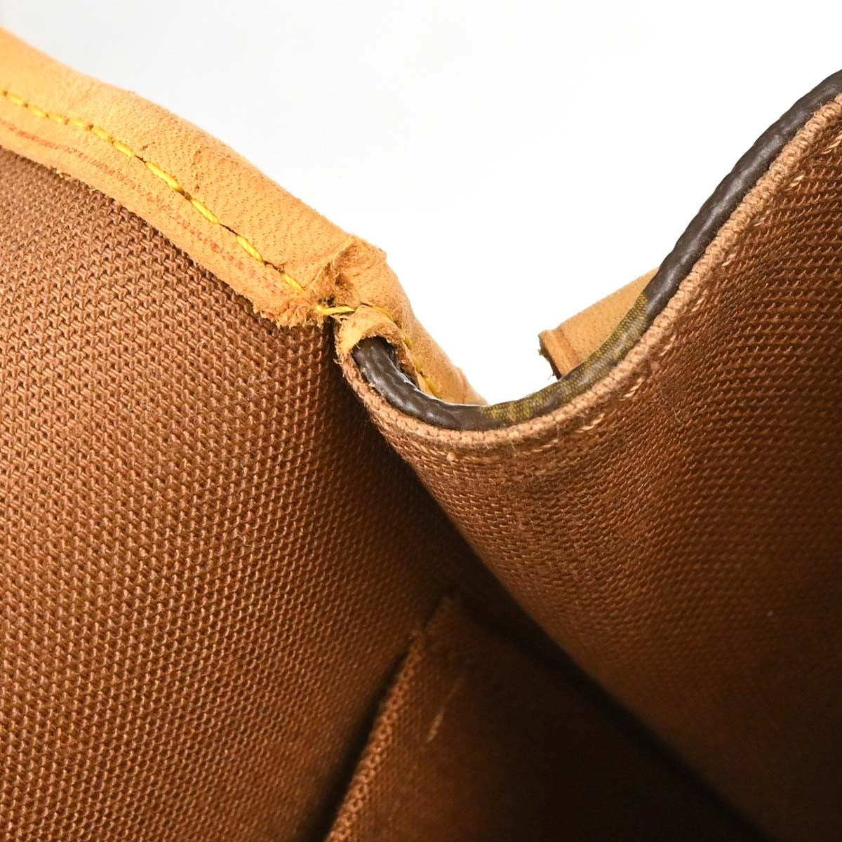 Louis Vuitton Bosphore Messenger Monogram Canvas, Brown, Canvas, Handbag