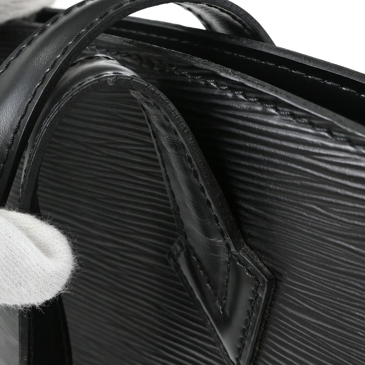 Louis Vuitton Saint Jacques Epi Leather, Black, Leather, Handbag