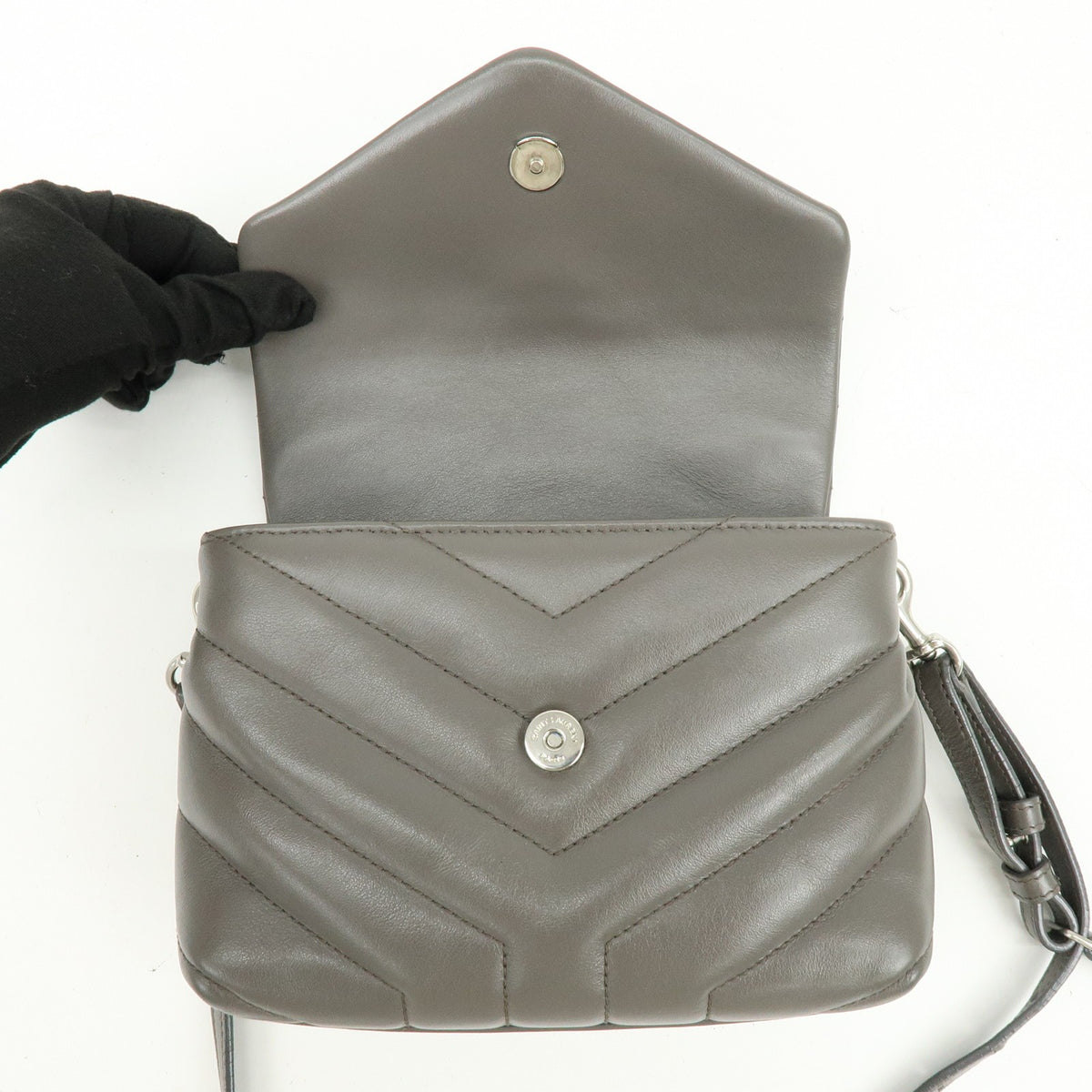 Saint Laurent Loulou Matelasse Chevron Leather, Gray, Leather, Shoulder Bag