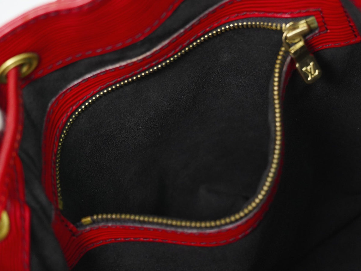 Louis Vuitton Petit Noe Epi Leather, Red, Leather, Handbag