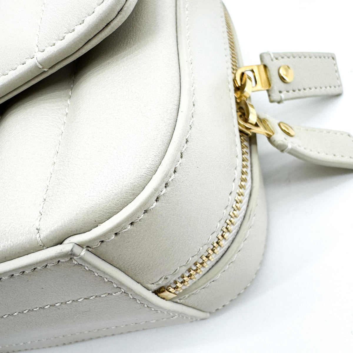 Saint Laurent Vicky Camera Vertical Quilted Leather, Gray, Leather, Handbag