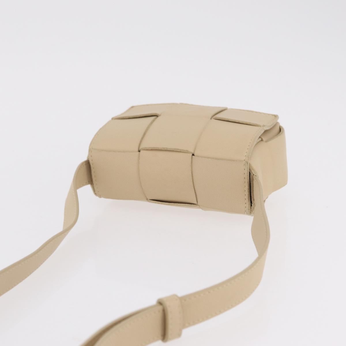 Bottega Veneta Cassette Maxi Intrecciato Leather, Beige, Leather, Crossbody Bag