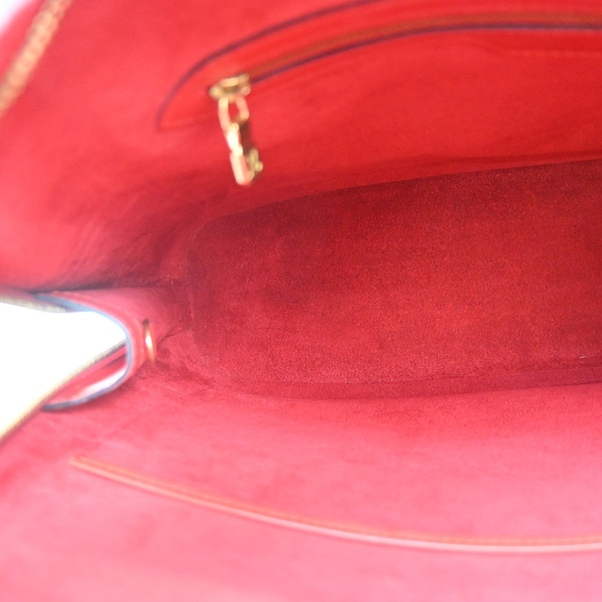 Louis Vuitton Lussac Epi Leather, Red, Leather, Handbag