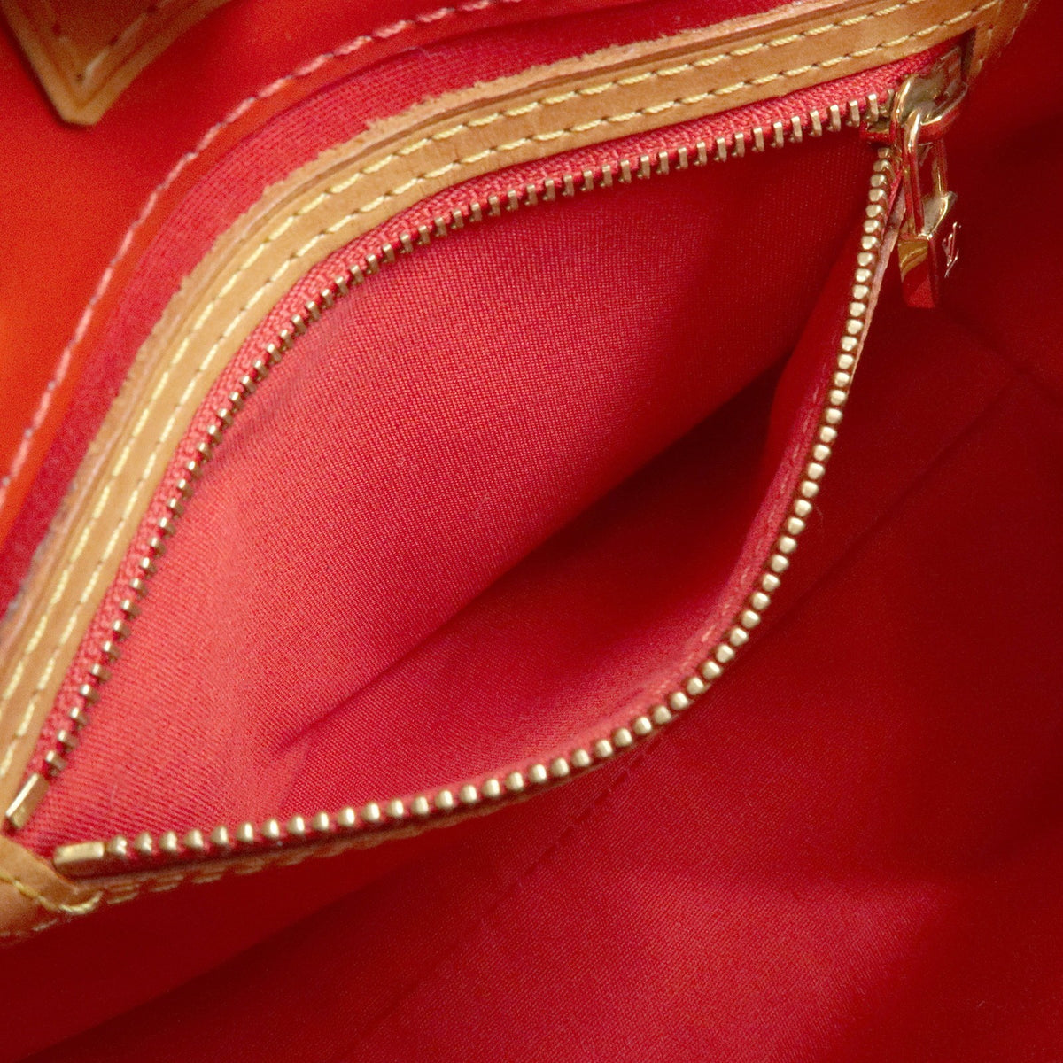 Louis Vuitton Reade Monogram Vernis, Red, Patent Leather, Handbag