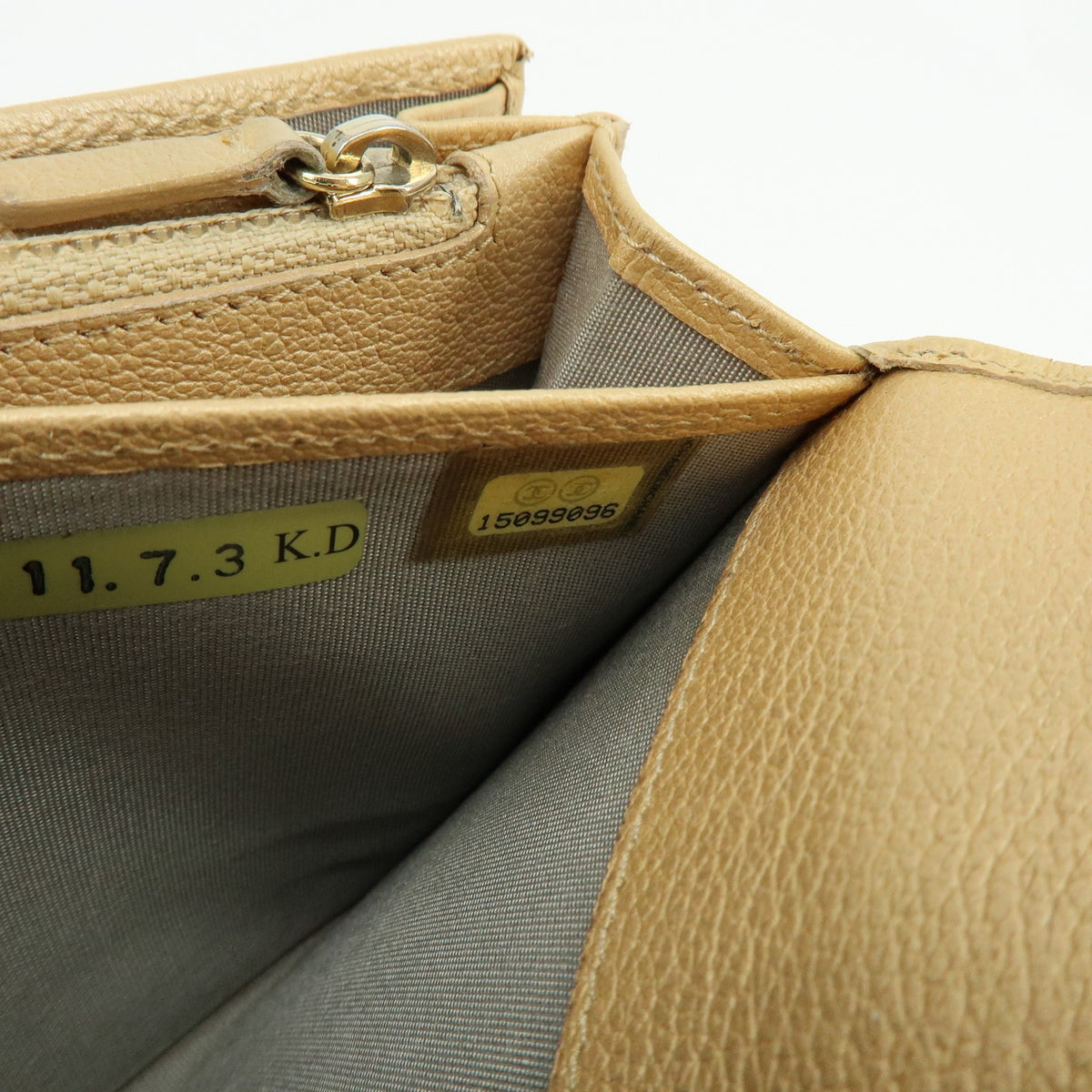 Chanel Camellia Flap Leather, Beige, Calfskin, Wallet