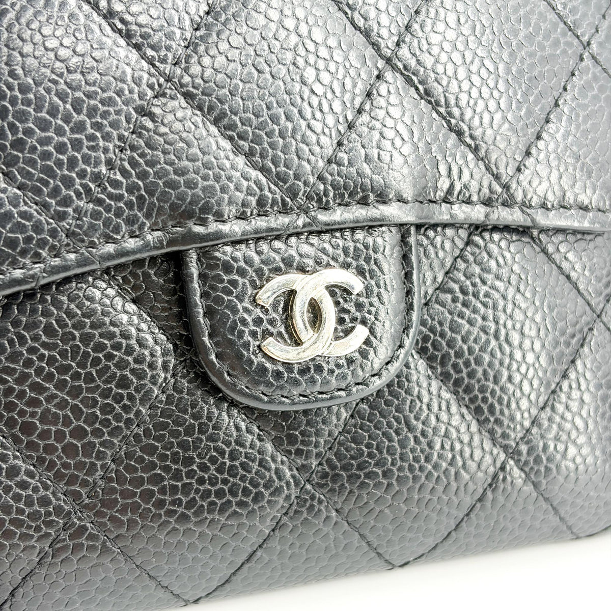 Chanel 31 Wallet Quilted Shiny Calfskin, Black, Calfskin, Wallet