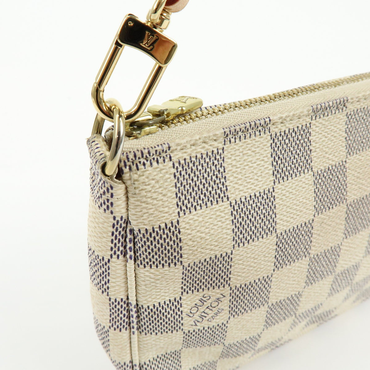 Louis Vuitton Pochette Accessoires Damier, White, Canvas, Clutch