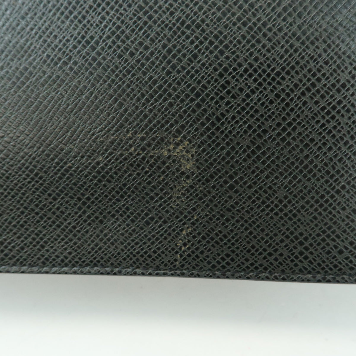 Louis Vuitton Selenga Pochette Taiga Leather, Gray, Leather, Clutch