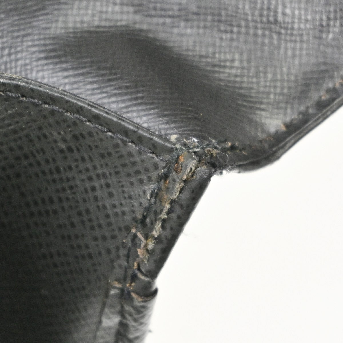 Louis Vuitton Porte-Documents Angara Taiga Leather, Black, Leather, Briefcase