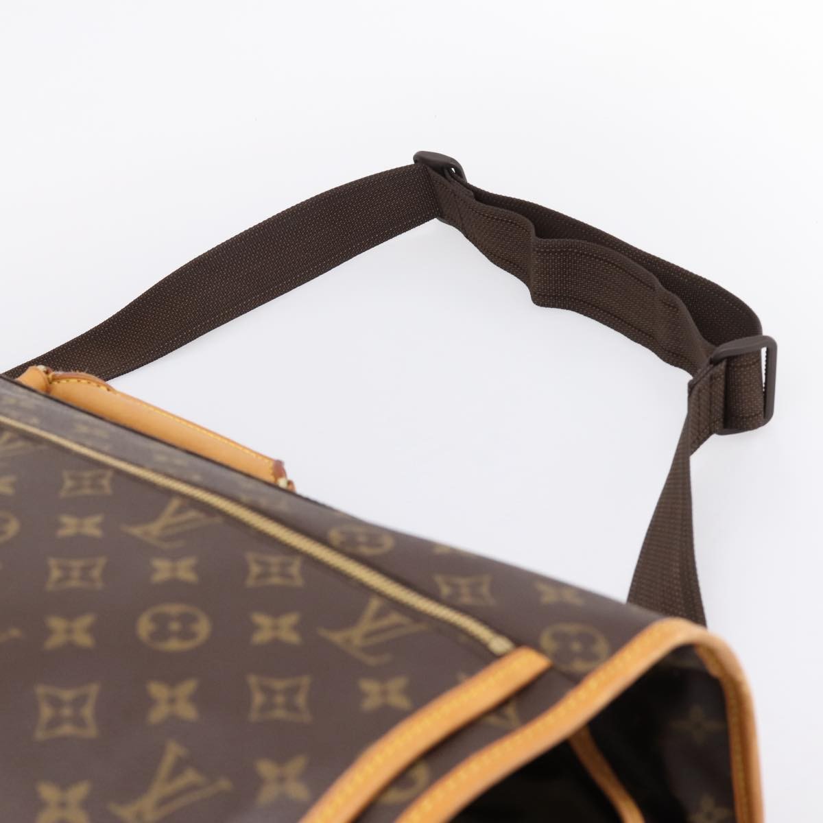 Louis Vuitton Garment Carrier Monogram Canvas, Brown, Canvas, Handbag