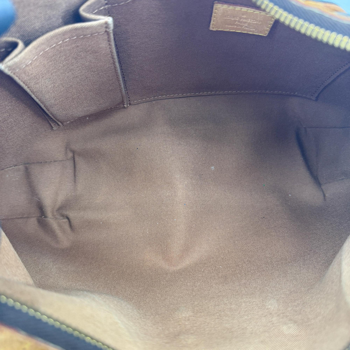 Louis Vuitton Thames Monogram Canvas, Brown, Canvas, Handbag