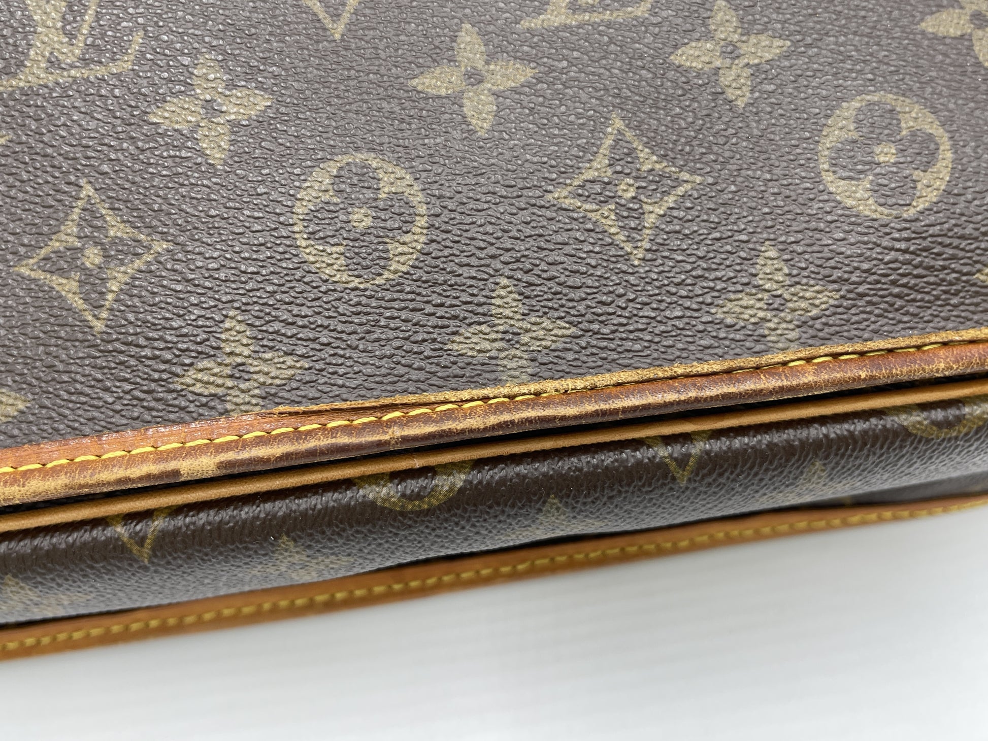 Louis Vuitton Messenger Monogram, Brown, Canvas, Shoulder Bag