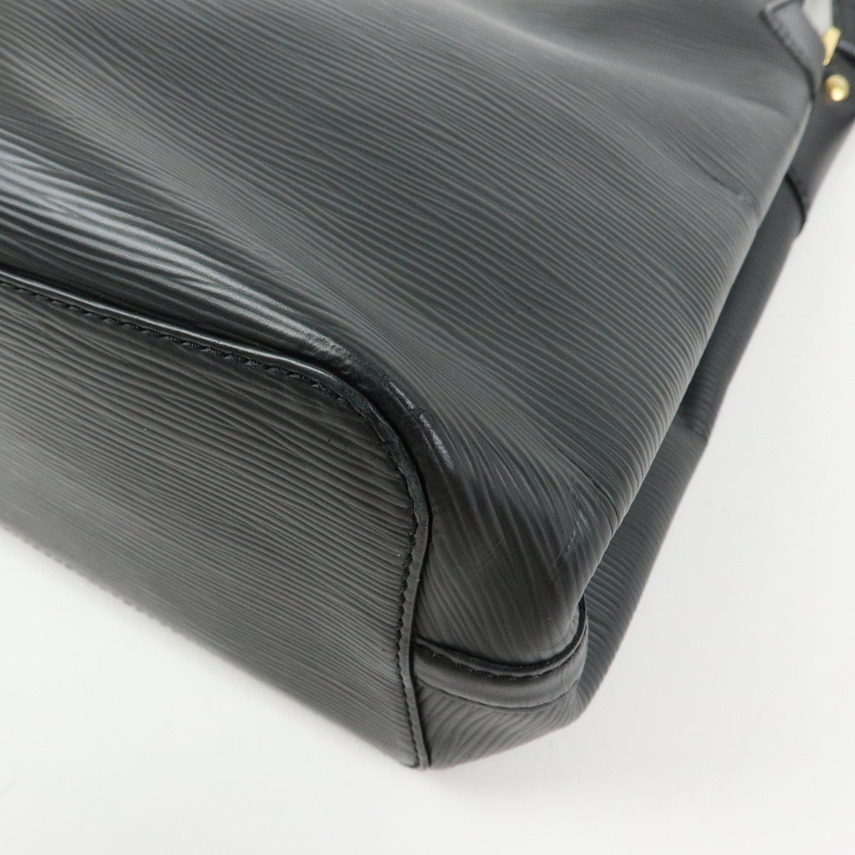 Louis Vuitton Mandara Epi Leather, Black, Leather, Shoulder Bag