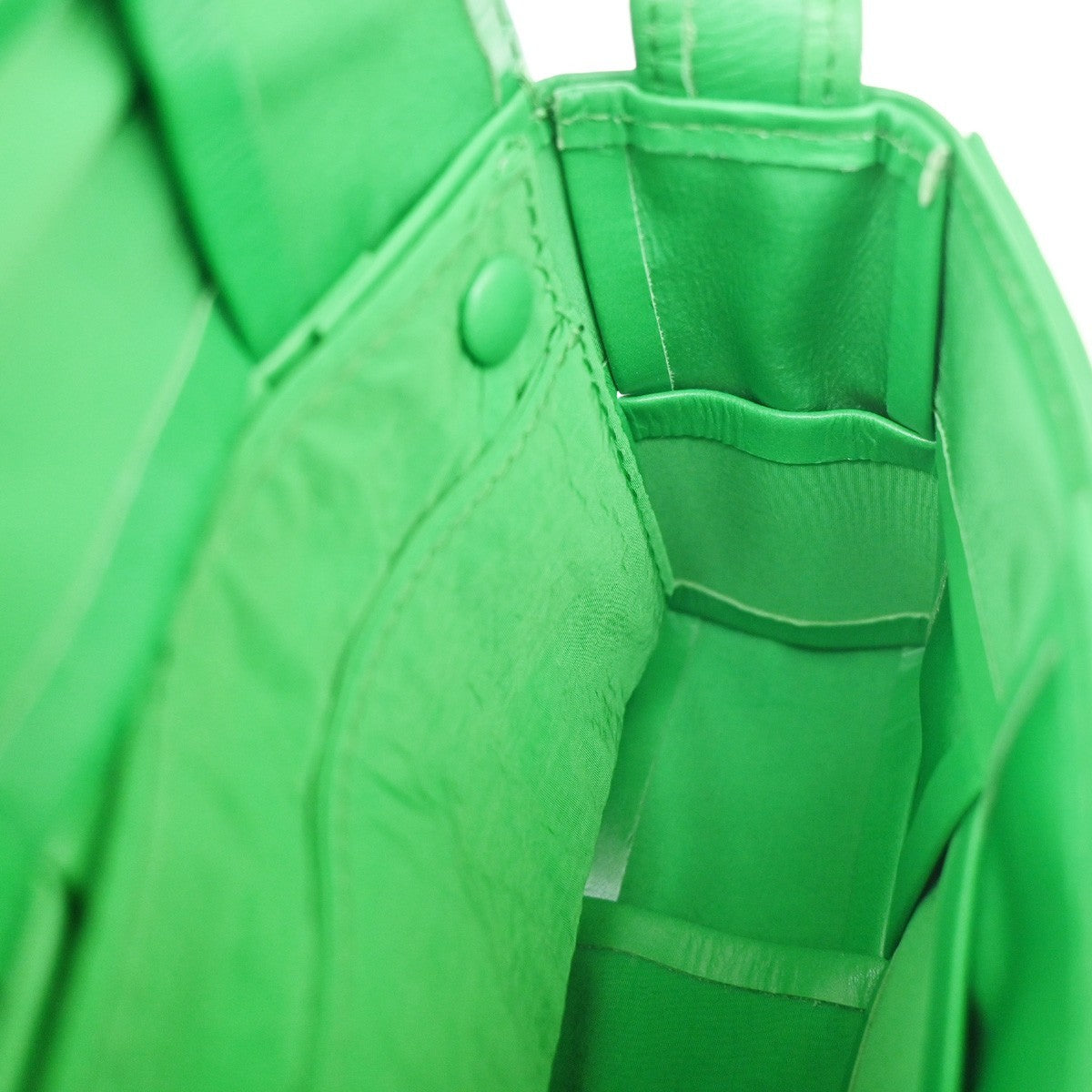Bottega Veneta Cassette Maxi Intrecciato Leather, Green, Leather, Crossbody Bag