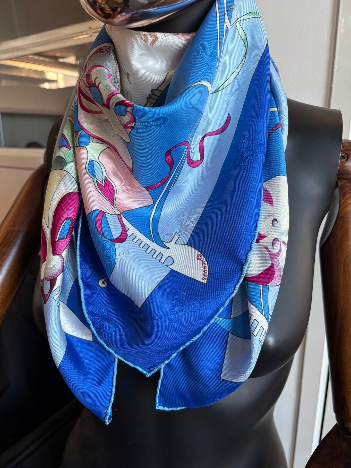 Hermes Carré 90 Le Carnaval de Venise, BLUE, SILK, Scarve & shawl