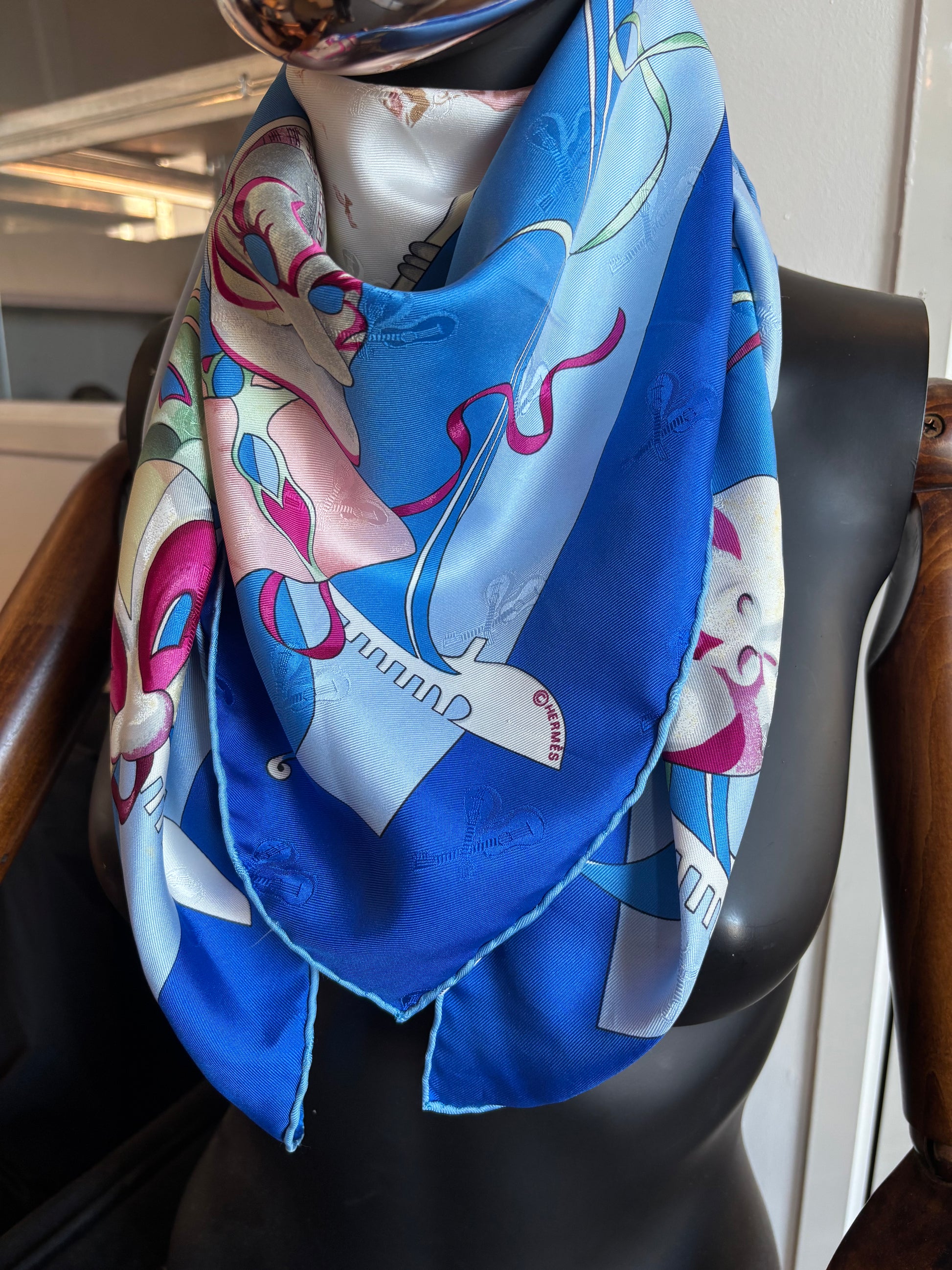 Hermes Carré 90 Le Carnaval de Venise, BLUE, SILK, Scarve & shawl