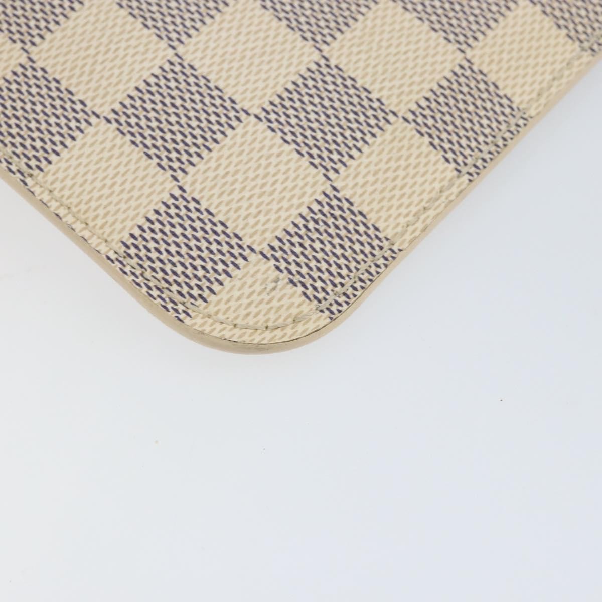 Louis Vuitton Neverfull Pochette Damier, White, Canvas, Clutch
