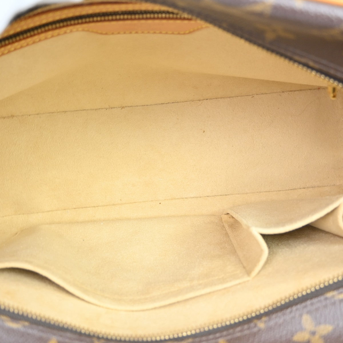 Louis Vuitton Cite Monogram Canvas, Brown, Canvas, Handbag