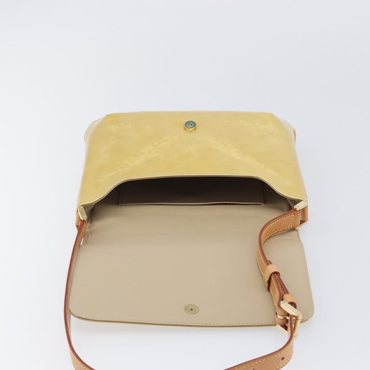 Louis Vuitton Thompson Street Monogram Vernis, Beige, Patent Leather, Shoulder Bag