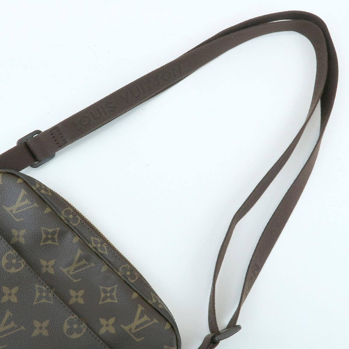 Louis Vuitton Trotteur Beaubourg Monogram Canvas, Brown, Canvas, Handbag