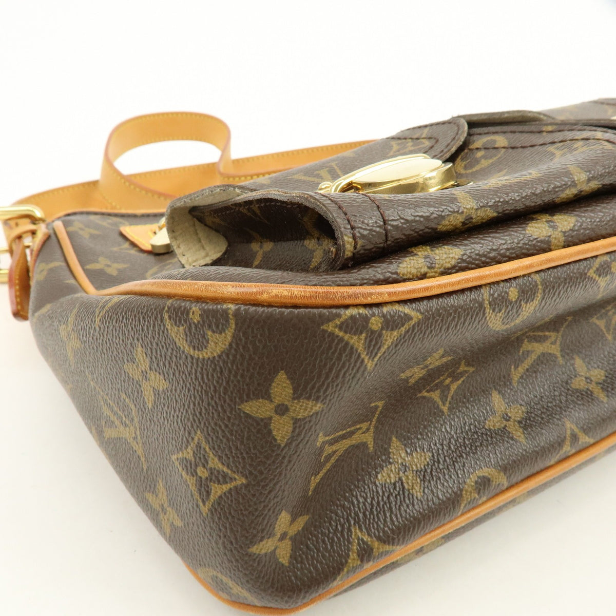 Louis Vuitton Hudson Monogram Canvas, Brown, Canvas, Handbag