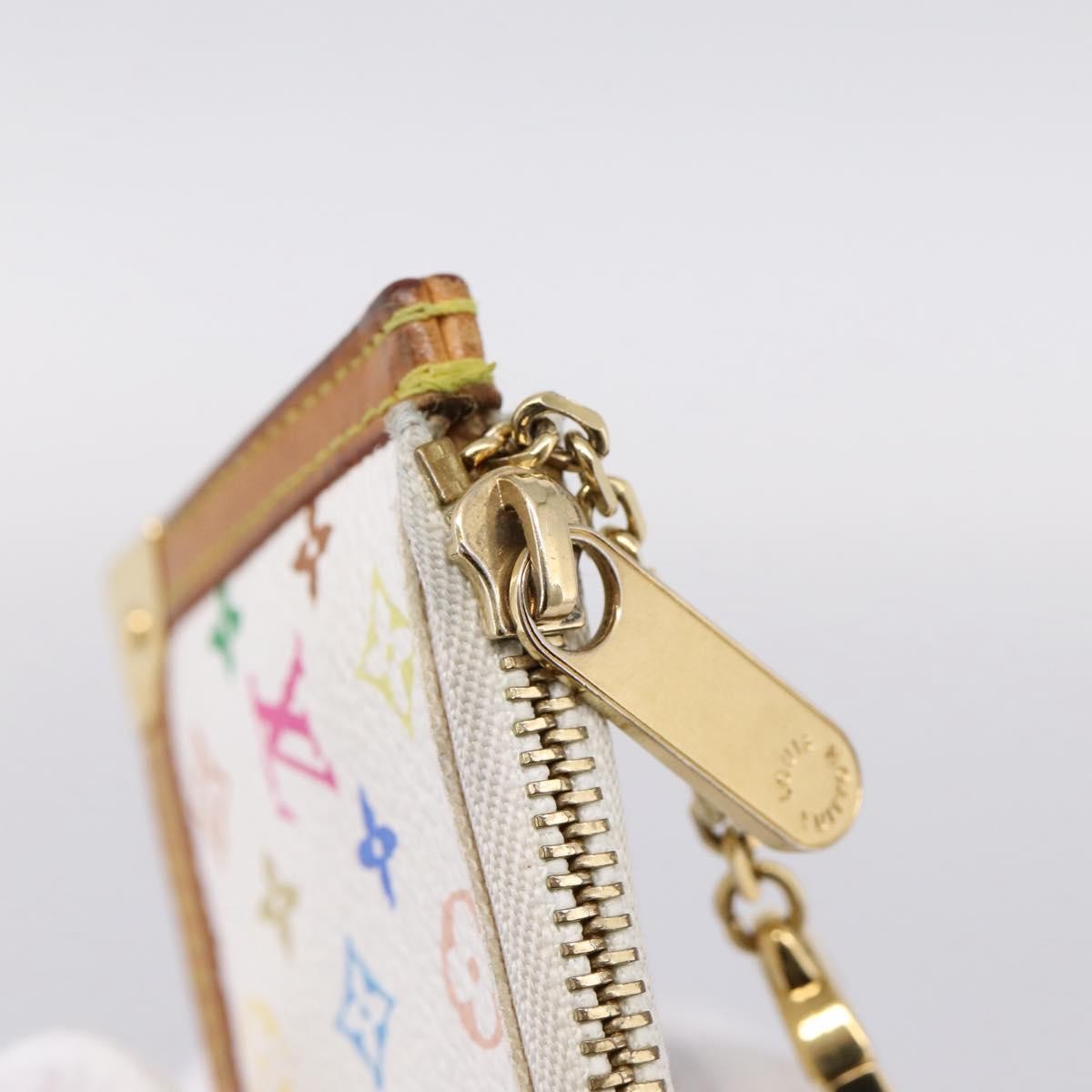 Louis Vuitton Pochette Clés Monogram Canvas, White, Canvas, Wallet