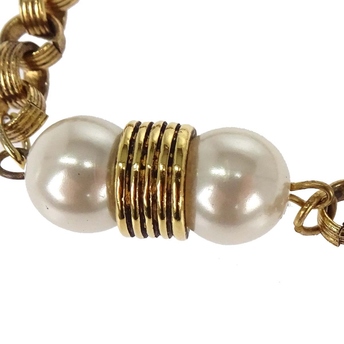 Chanel CC Necklace Faux Pearl and Metal, Multicolour, Gold Plated, Necklace