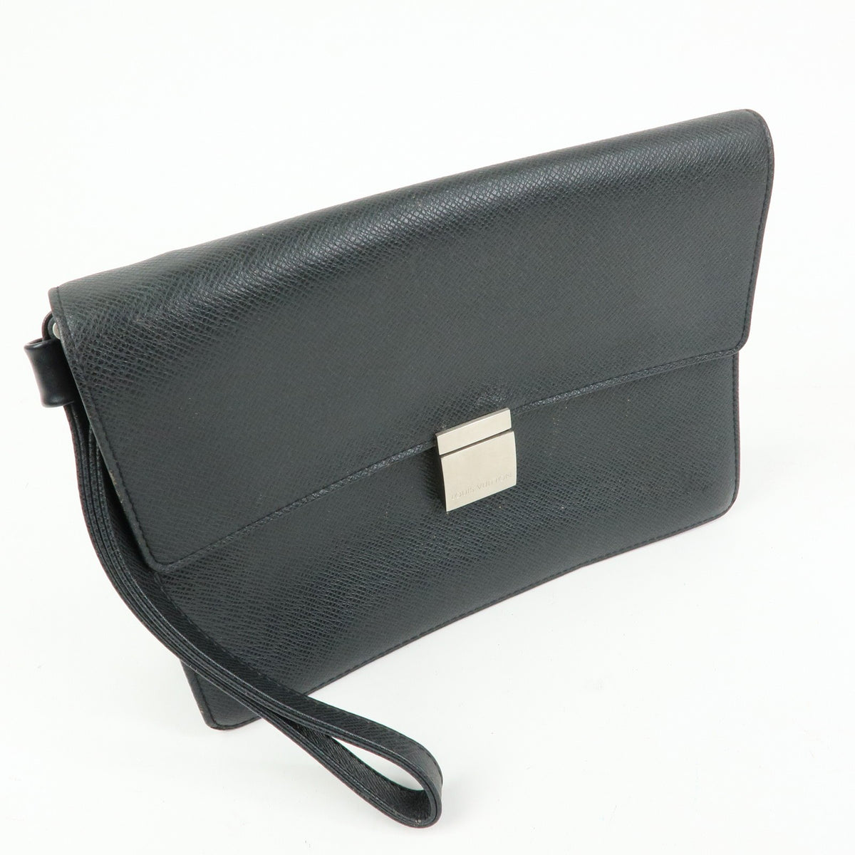 Louis Vuitton Selenga Pochette Taiga Leather, Black, Leather, Clutch
