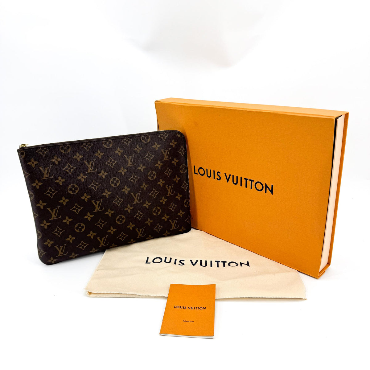 Louis Vuitton Etui Voyage Monogram Canvas, Brown, Canvas, Clutch