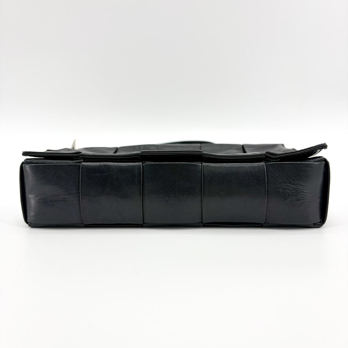 Bottega Veneta Cassette Maxi Intrecciato Leather, Black, Leather, Shoulder Bag