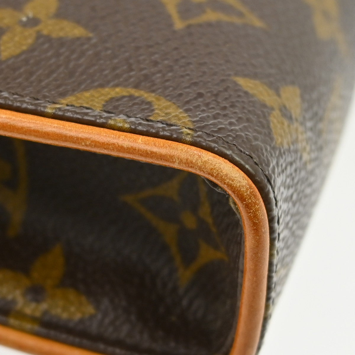Louis Vuitton Florentine Canvas, Brown, Canvas, Clutch