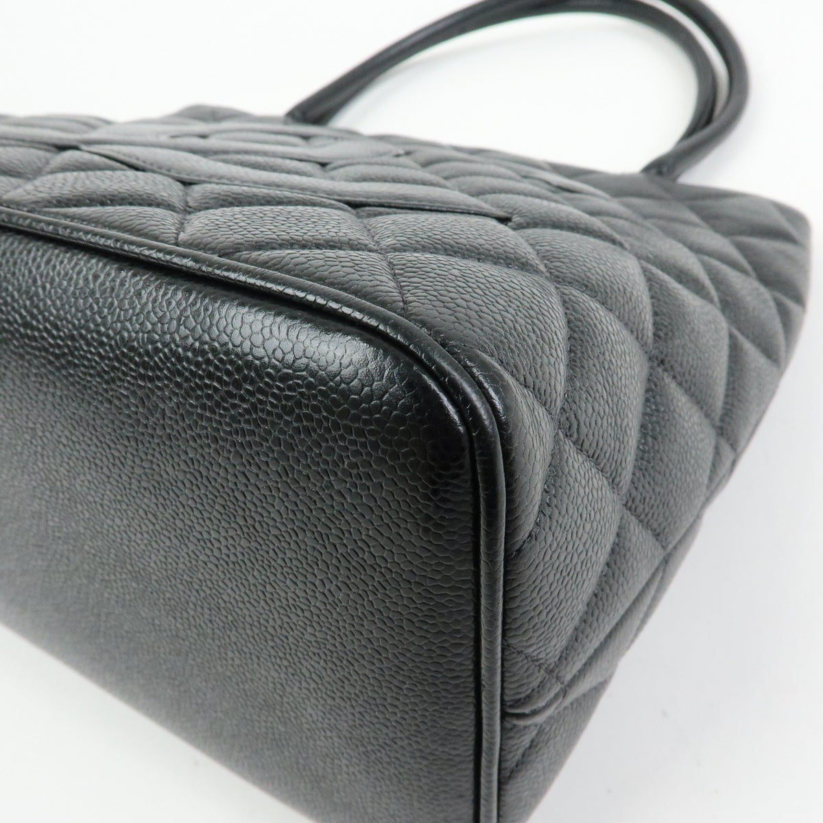Chanel Medallion Caviar skin, Black, Leather, Tote Bag