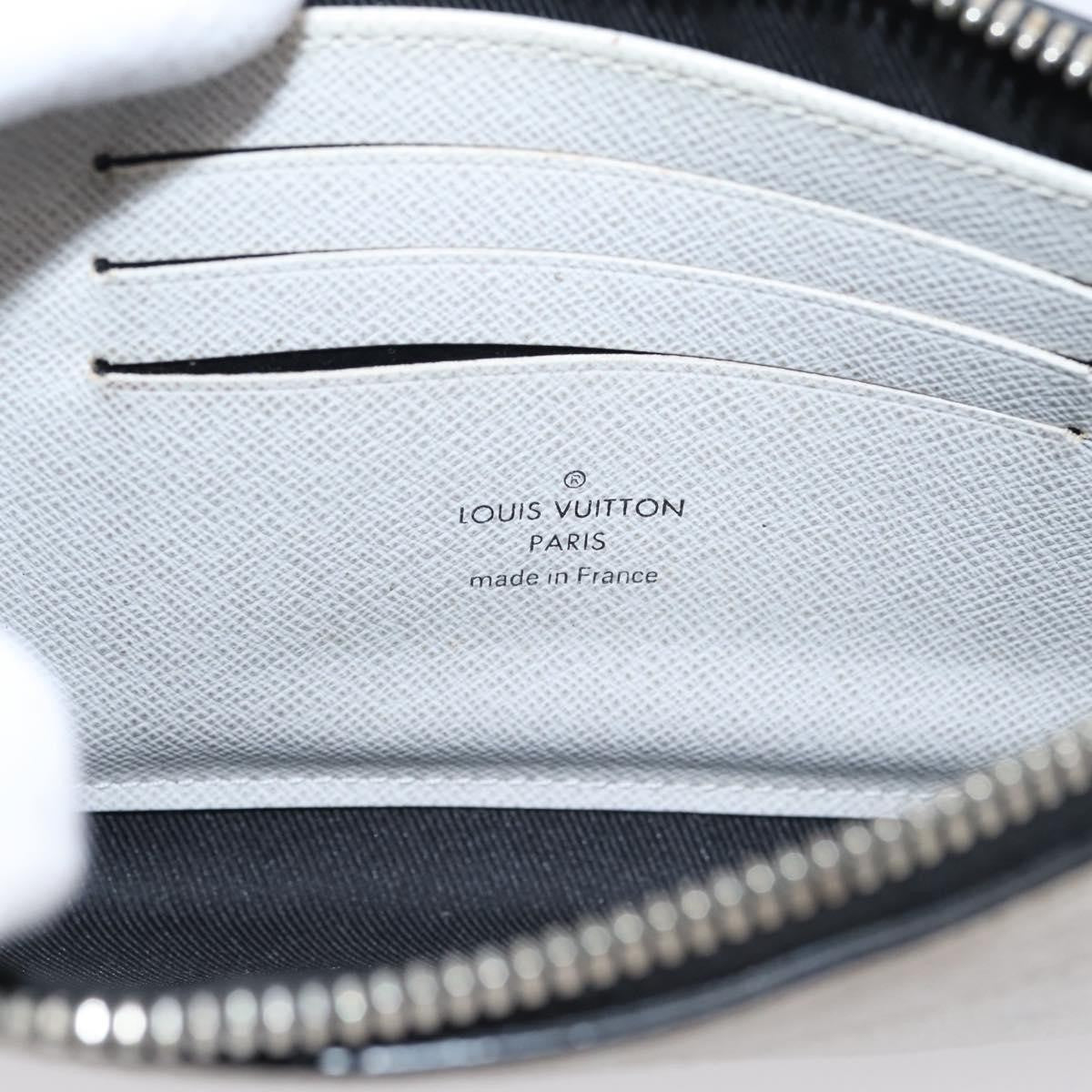 Louis Vuitton Discovery Pochette Monogram Taigarama, White, Canvas, Clutch