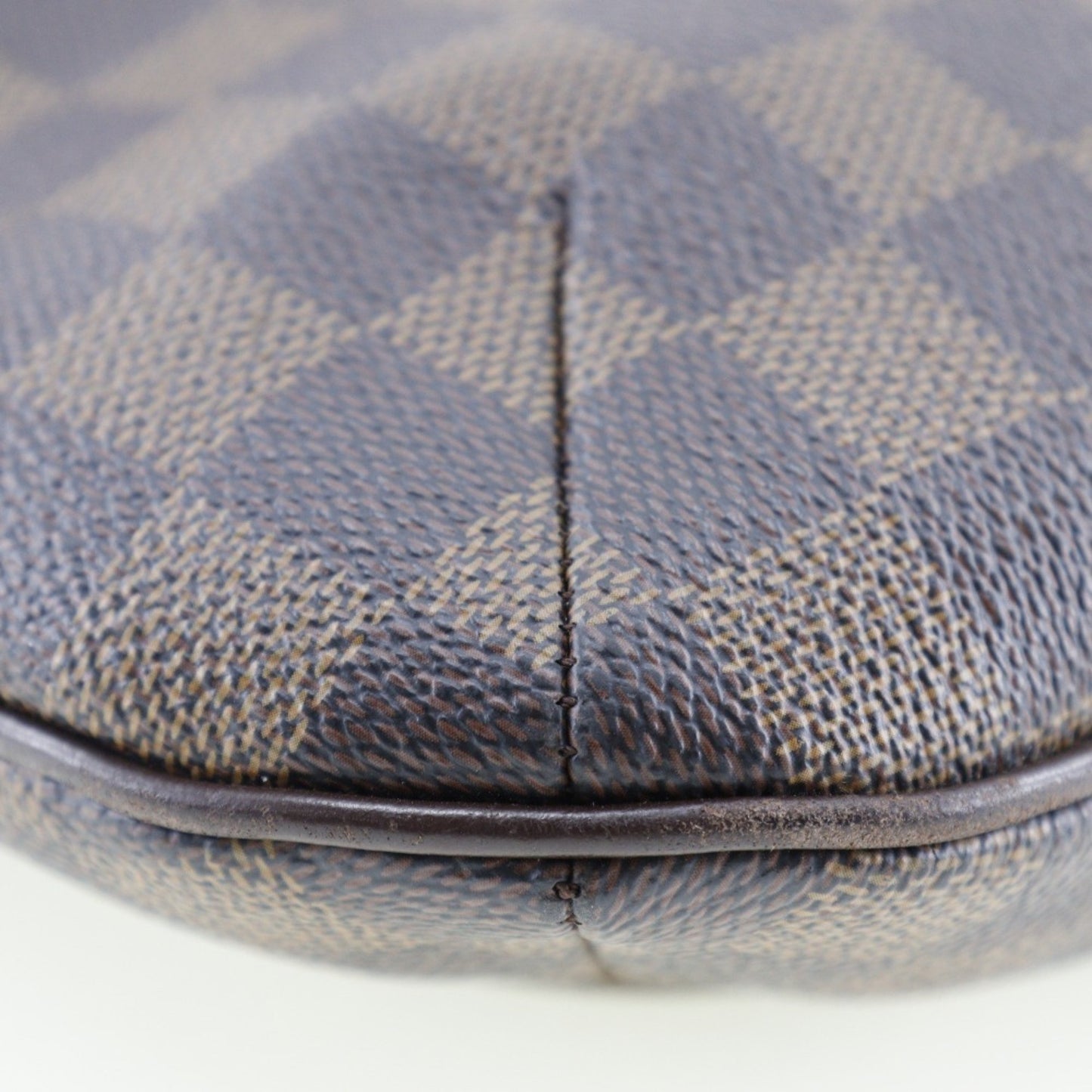 Louis Vuitton Bloomsbury, Brown, Canvas, shoulder