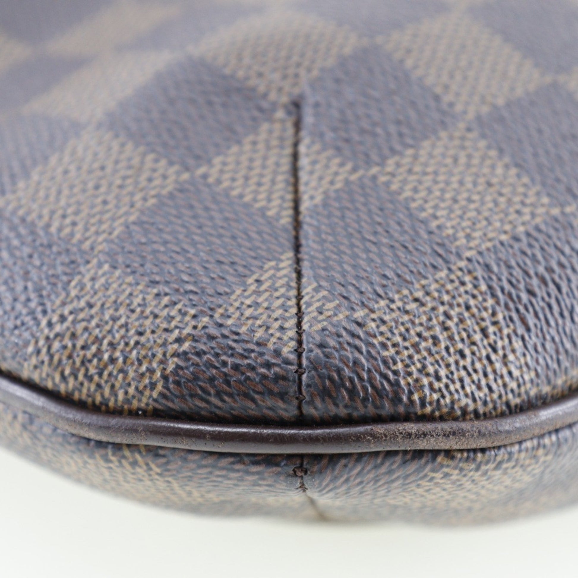 Louis Vuitton Bloomsbury, Brown, Canvas, shoulder