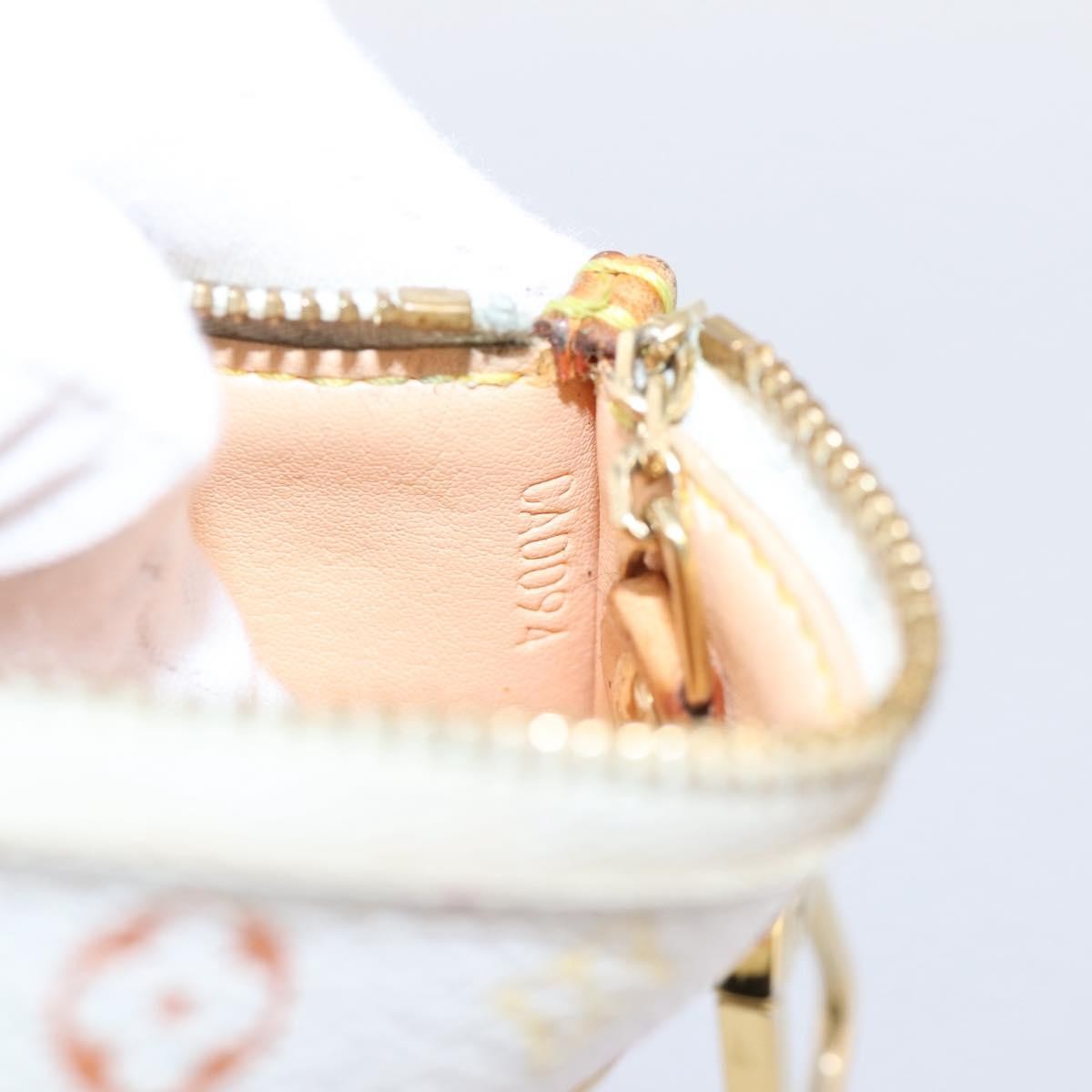 Louis Vuitton Pochette Clés Monogram Canvas, White, Canvas, Wallet