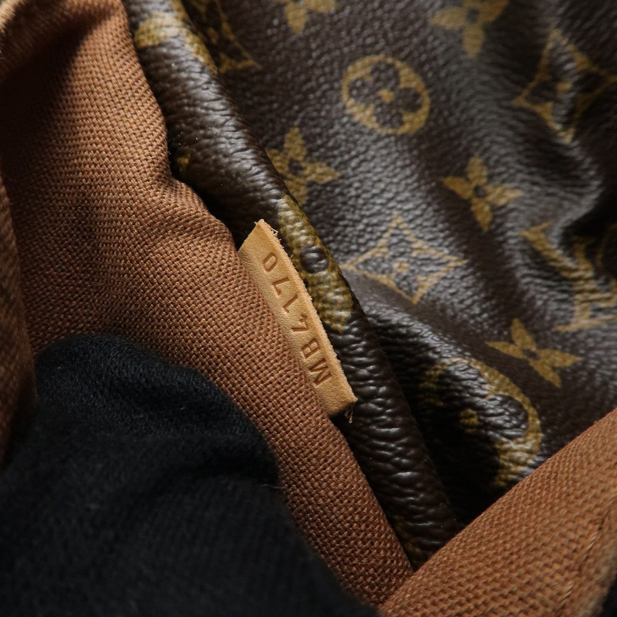 Louis Vuitton Totally Monogram Canvas, Brown, Canvas, Tote Bag