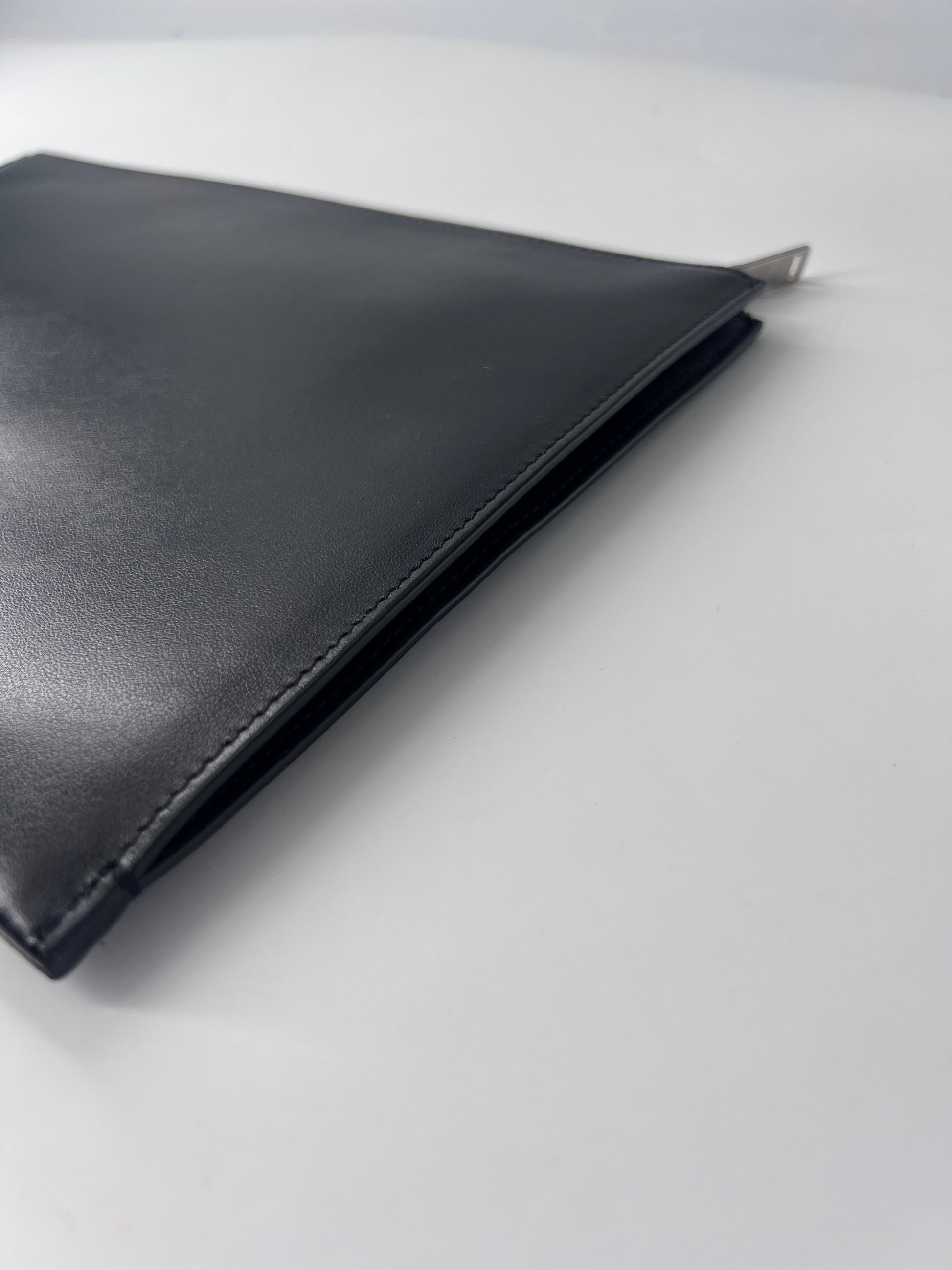 Saint Laurent Zip Pouch Leather, BLACK, LEATHER, Clutche & pouche