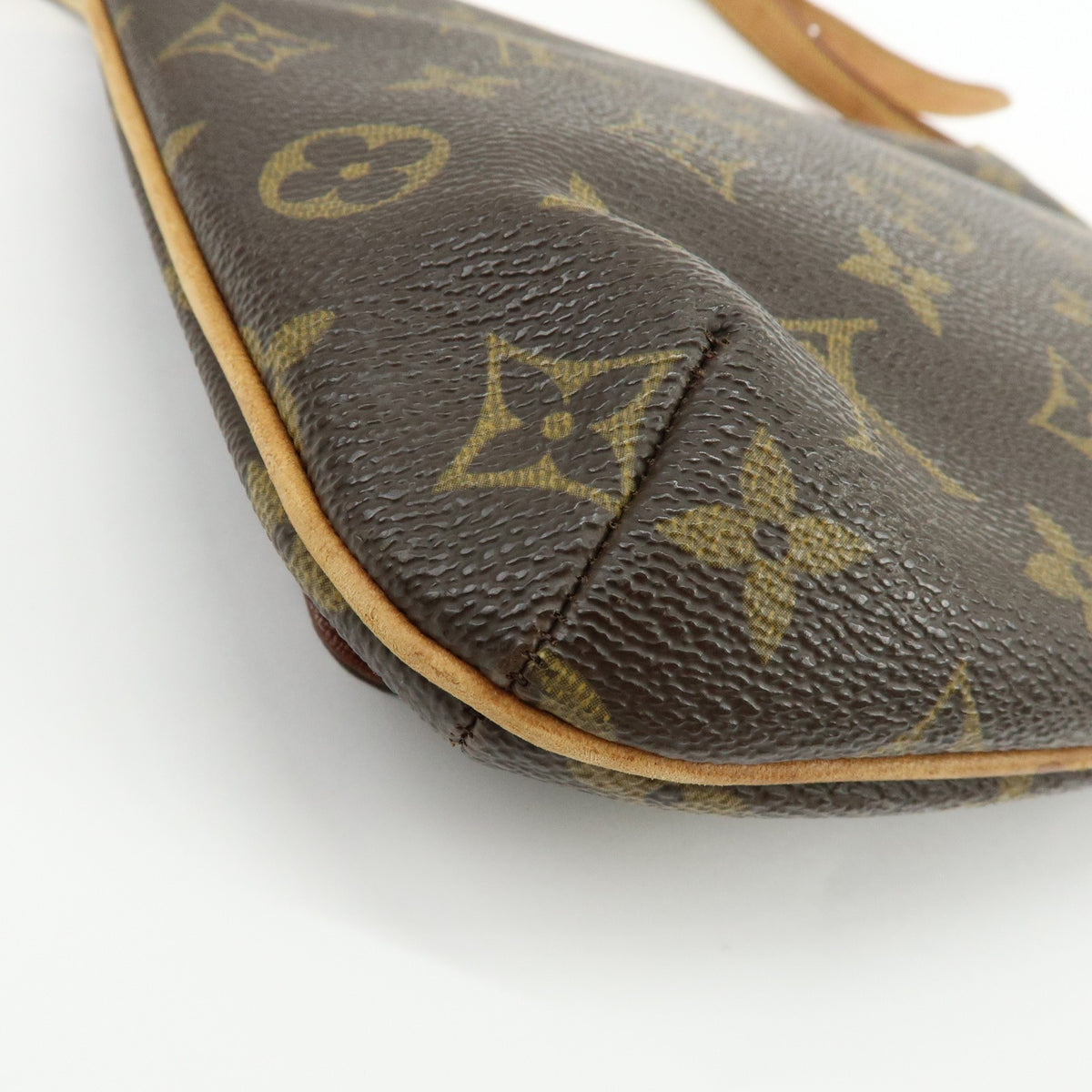 Louis Vuitton Musette Tango Monogram Canvas, Brown, Canvas, Shoulder Bag