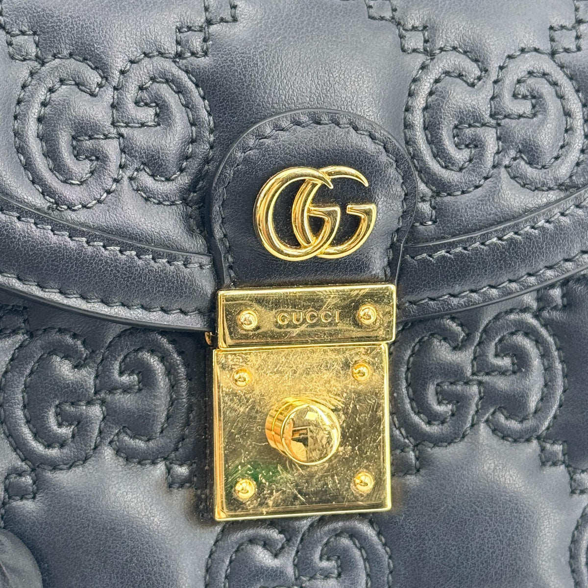 Gucci Padlock GG Embossed Leather, Black, Leather, Shoulder Bag