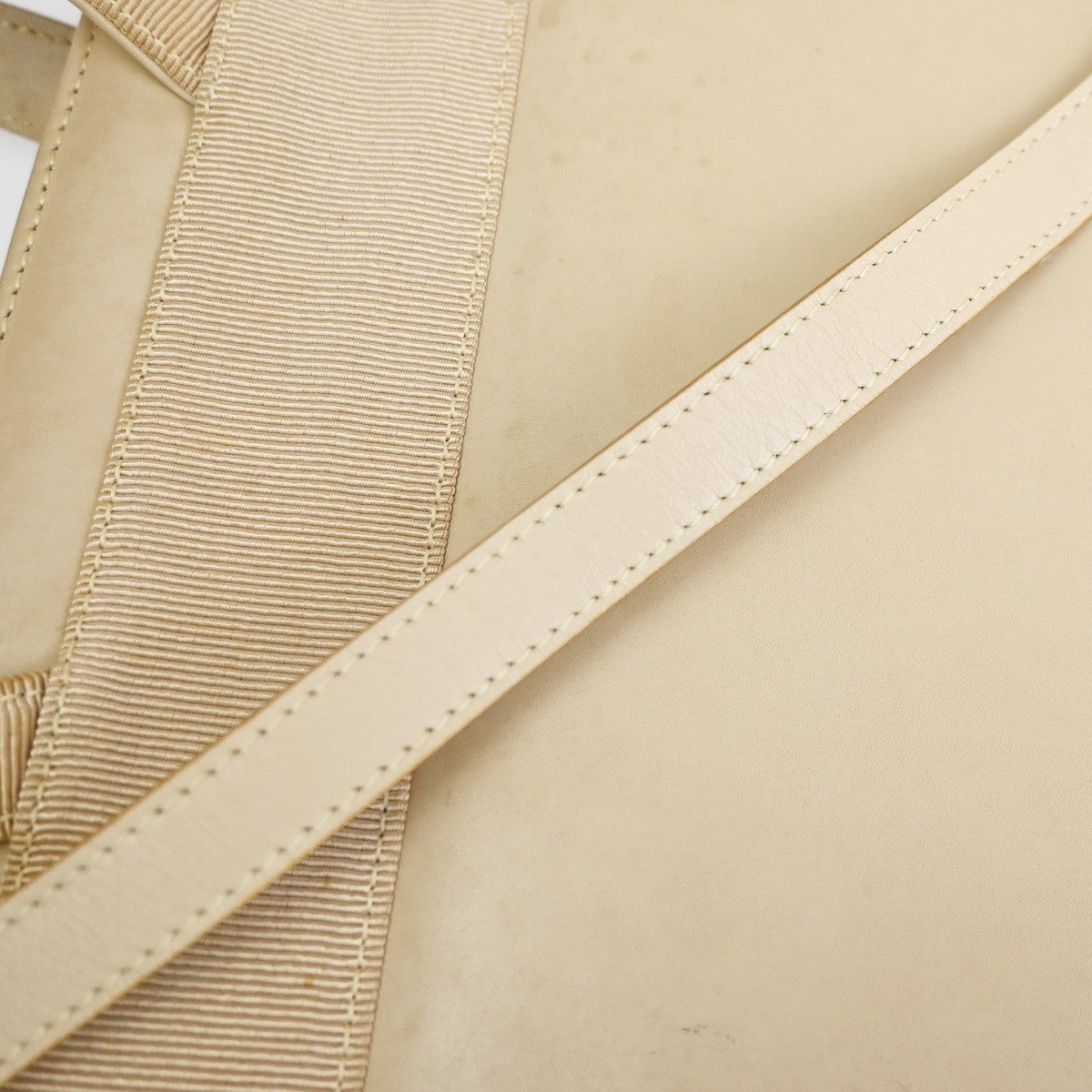 Salvatore Ferragamo Convertible Vara Bow Leather, Beige, Leather, Tote Bag