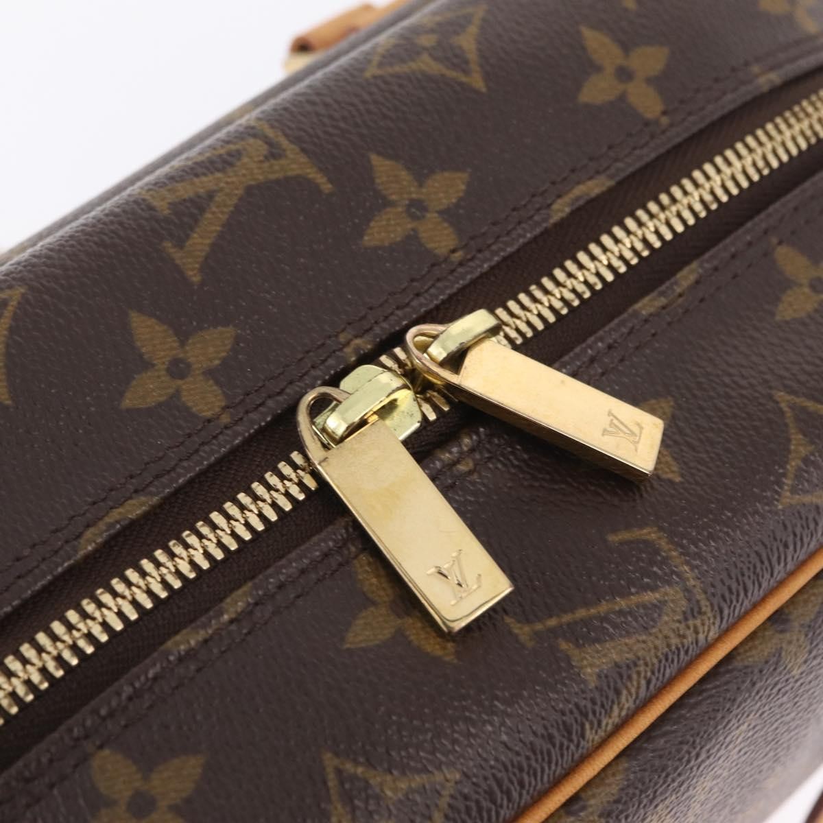 Louis Vuitton Cite Monogram Canvas, Brown, Canvas, Handbag