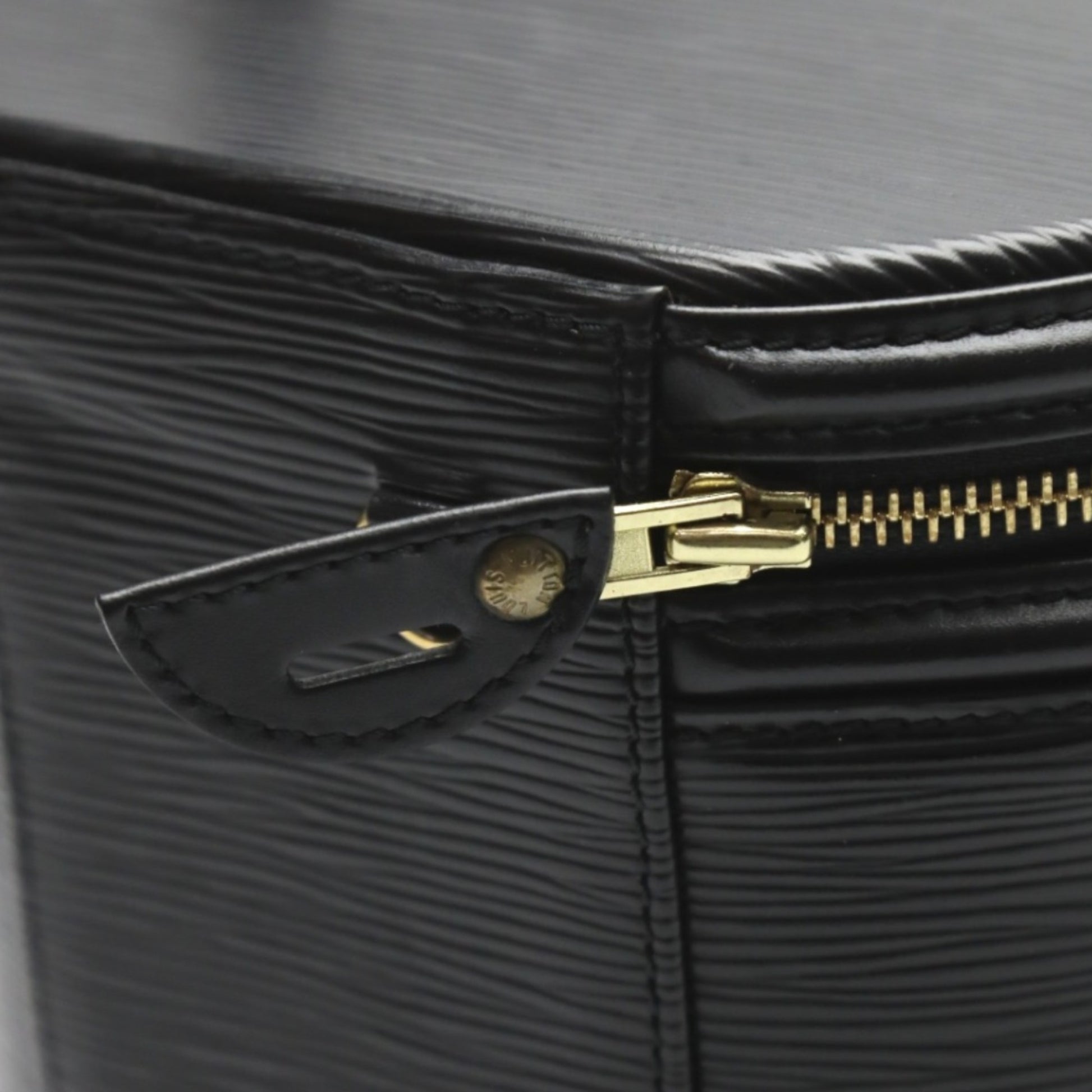 Louis Vuitton Cannes, Black, Leather, handbag