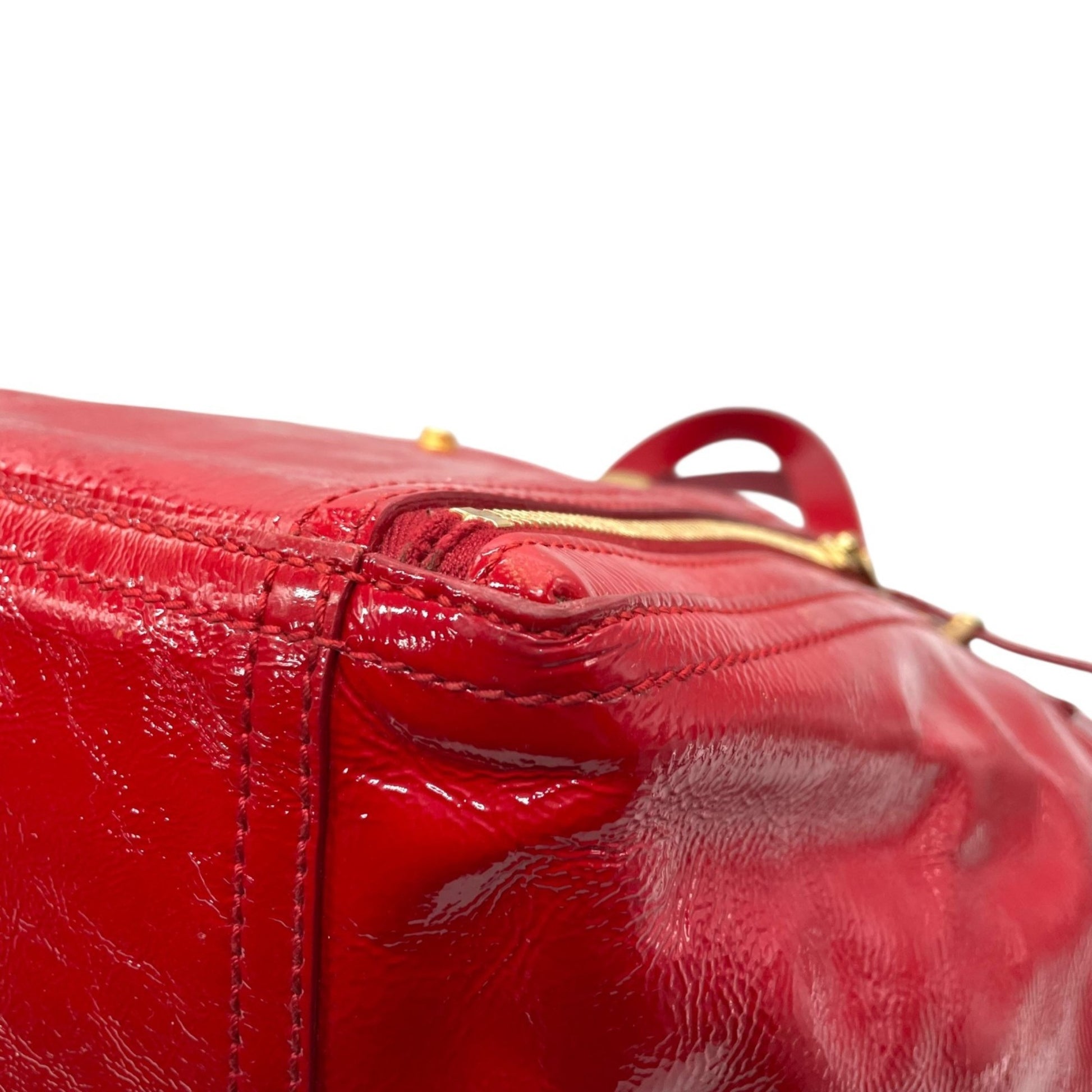 Saint Laurent Downtown Handbag Patent, RED, LEATHER, Handbag