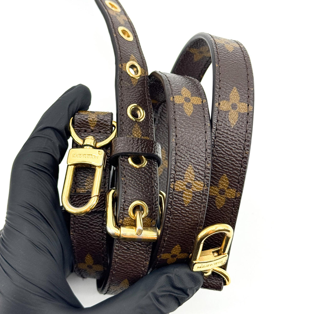 Louis Vuitton Pochette Metis Monogram Canvas, Brown, Canvas, Clutch