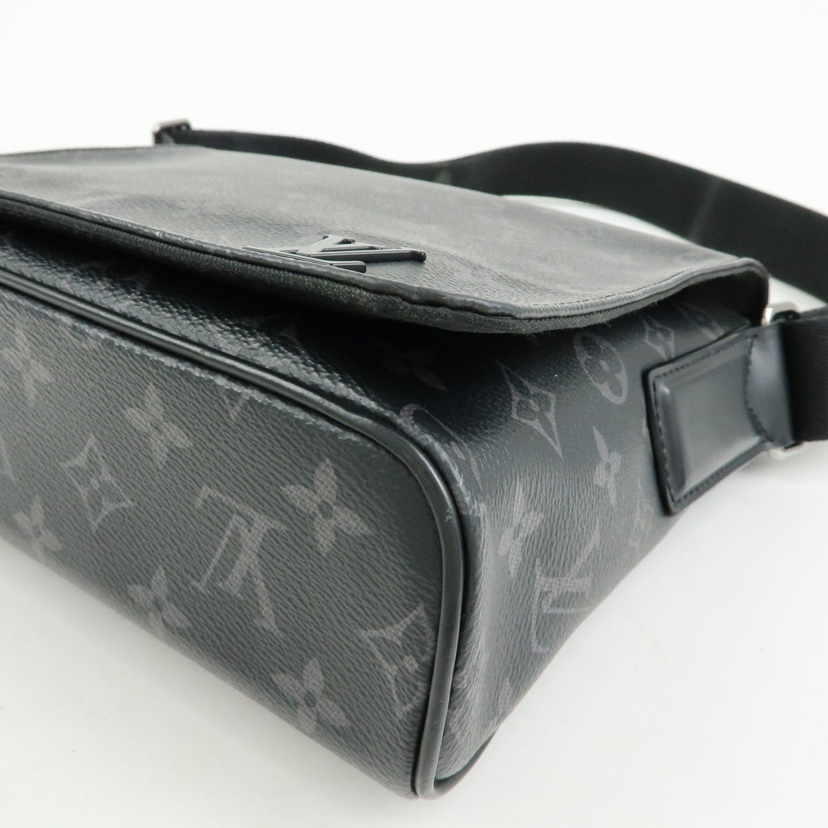 Louis Vuitton District Messenger Monogram Eclipse Canvas, Gray, Canvas, Handbag