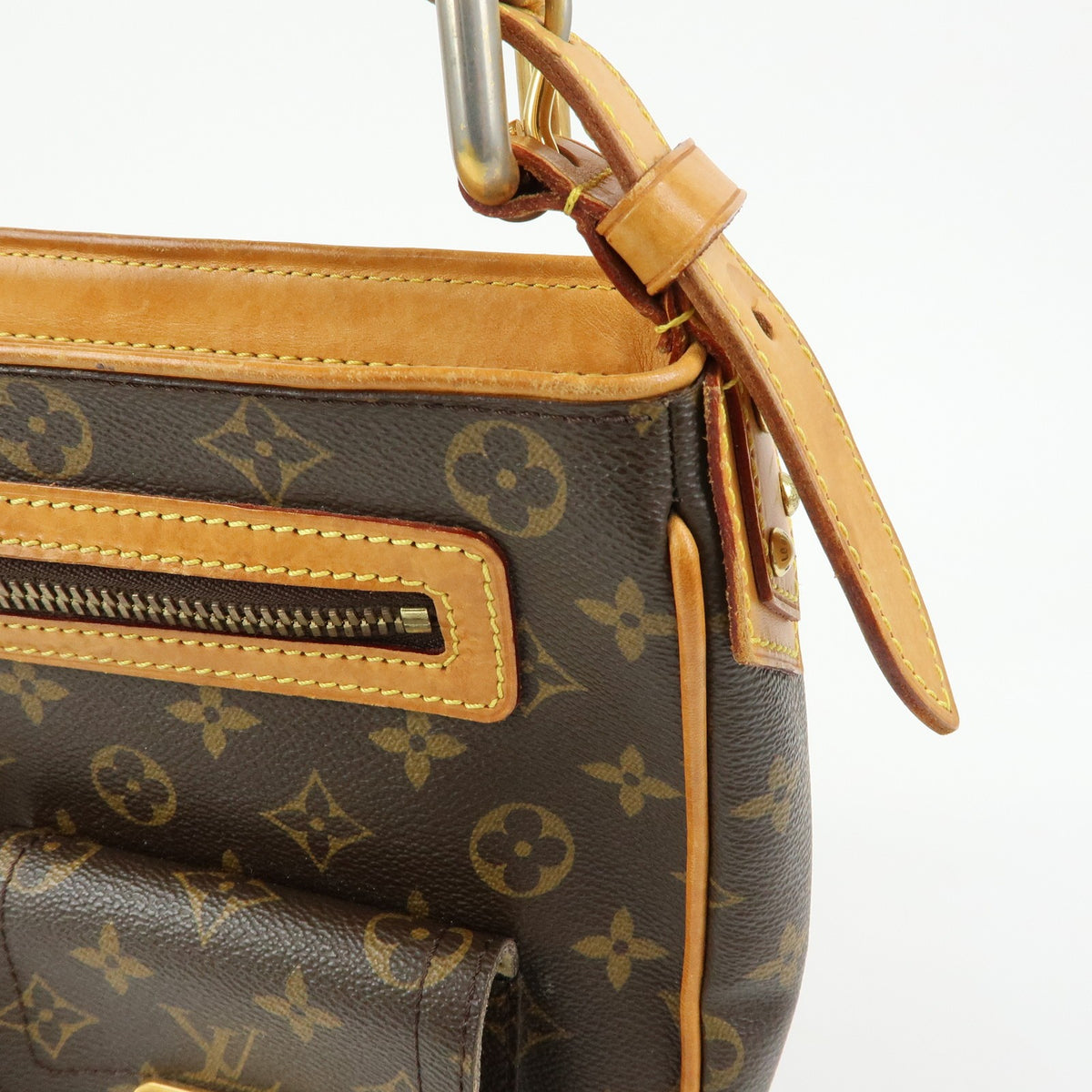 Louis Vuitton Hudson Monogram Canvas, Brown, Canvas, Handbag